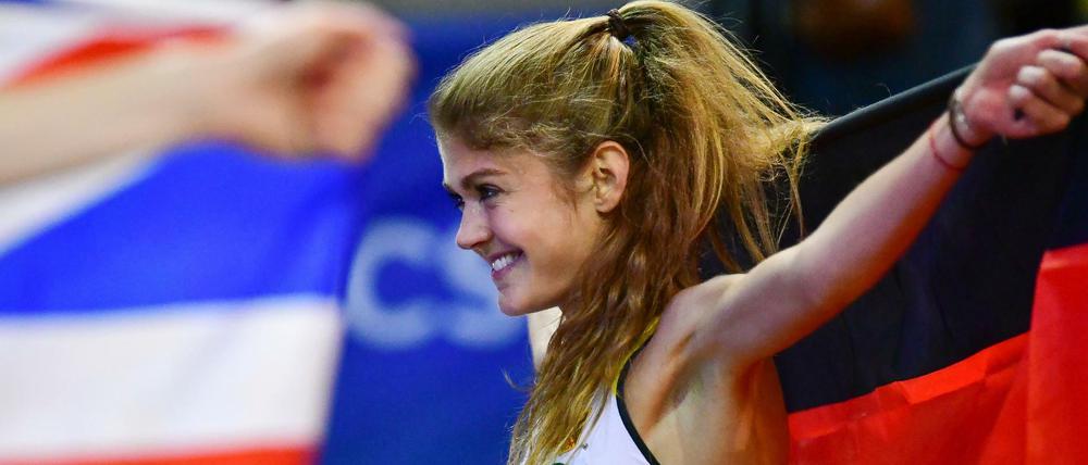 Silbernes Lächeln. Konstanze Klosterhalfen gewann eine Medaille über 3000 Meter.