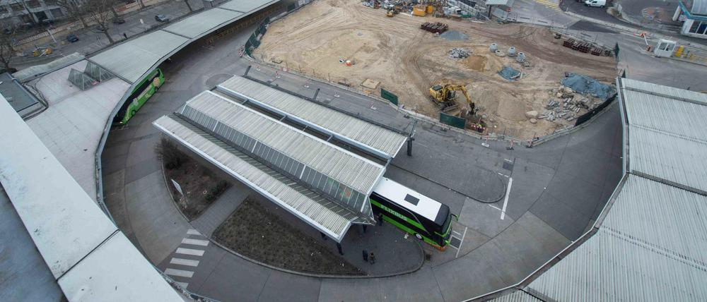Blick auf die Baustelle am Zentralen Busbahnhof (ZOB).