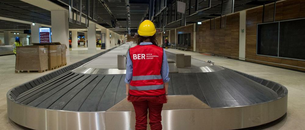 Was da kommt? Das Warten auf den BER geht weiter.