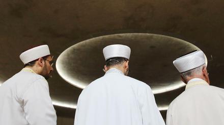 Imame, die aus dem Ausland nach Deutschland kommen, sollen in Zukunft Sprachkenntnisse nachweisen müssen.