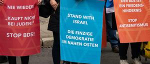 Demonstration gegen die Verleihung des Göttinger Friedenspreises an die "Jüdische Stimme". 