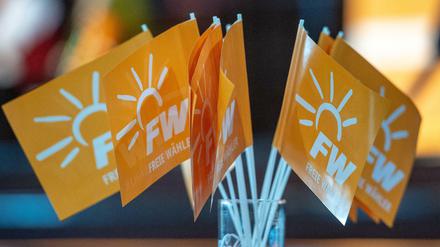 Fähnchen mit dem Logo der Freien Wähler 