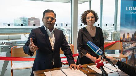 Londons stellvertretender Bürgermeister Rajesh Agrawal, zuständig für Wirtschaft, und Berlins Wirtschaftssenatorin Ramona Pop. 