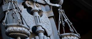 Der Eingang des Kriminalgerichts Moabit. 