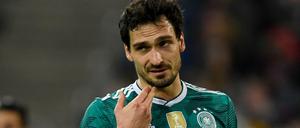 Mats Hummels hat nach der Ausmusterung aus der Fußball-Nationalmannschaft mit deutlicher Kritik auf die Entscheidung von Bundestrainer Löw reagiert. 