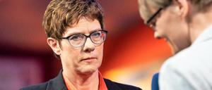 Die CDU-Vorsitzende Annegret Kramp-Karrenbauer beim Politischen Aschermittwoch in Demmin (Mecklenburg-Vorpommern).