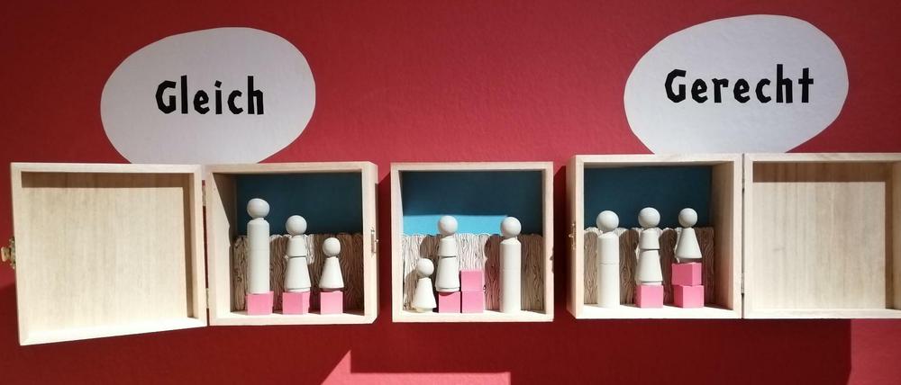 In der Ausstellung „DiversCITY“ können Kinder und Jugendliche sich über sexuelle und geschlechtliche Vielfalt informieren.