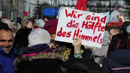 Die Probleme der Hebammen waren nur Teil der Anliegen, die bei der Demo laut wurden.