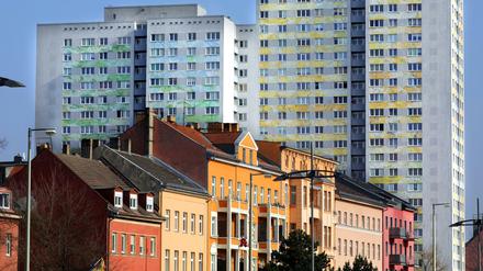 Historischer und moderner Wohnraum an der Frankfurter Allee im Bezirk Friedrichshain. 