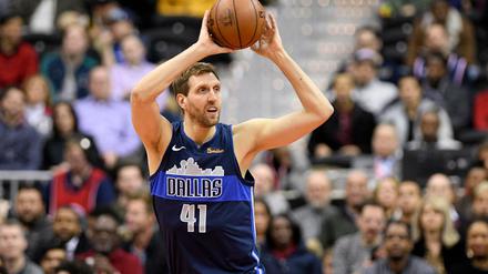 Dirk Nowitzki in Aktion.