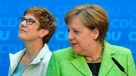 Die Kanzlerin Angela Merkel und CDU-Chefin Annegret Kramp-Karrenbauer.