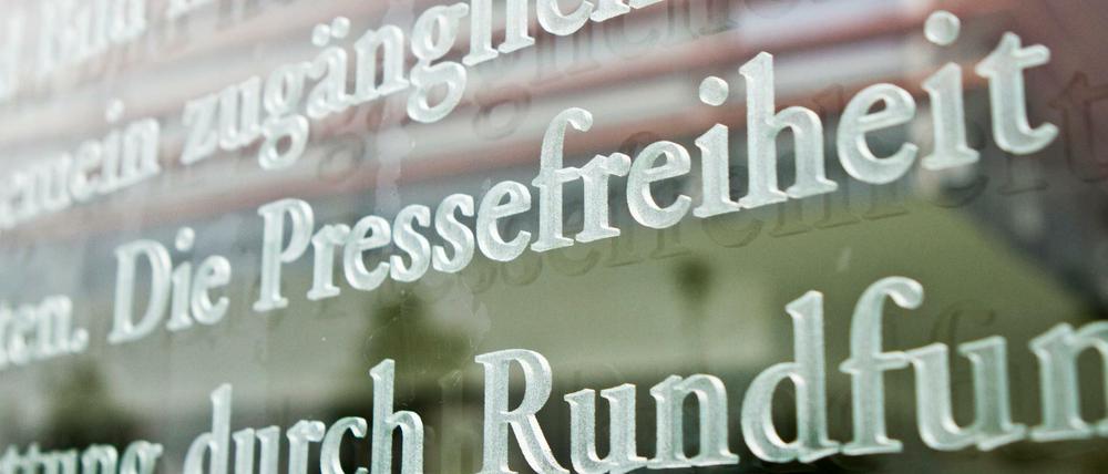 Pressefreiheit geht weit in Deutschland - endet aber oft bei der Beschaffung von Behördeninformationen.
