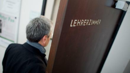 Lehrersein wird zur Statusfrage: Sollen sie Angestellte sein oder Beamte?