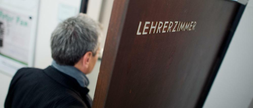 Lehrersein wird zur Statusfrage: Sollen sie Angestellte sein oder Beamte?