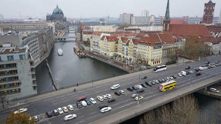 Die Mühlendammbrücke ist marode und soll abgerissen werden. Ein Neubau steht an.