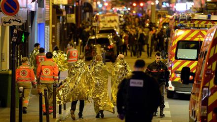 Nach dem Anschlag auf das Bataclan wurden am 14. November 2015 unzählige Menschen evakuiert.