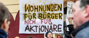 In Pankow sollen 176 Wohnungen an die Deutsche Wohnen verkauft werden. Die Enteignungskampagne zielt insbesondere gegen den Konzern.