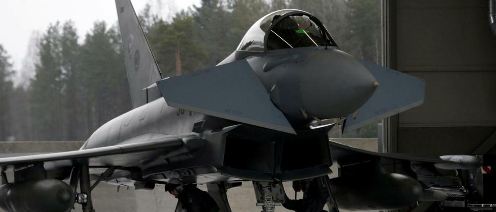 Müssen wegen Wartung häufig am Boden bleiben: Eurofighrer der Bundeswehr.