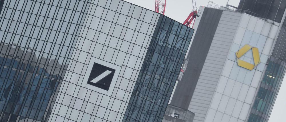 Schon länger wird in Frankfurt über ein Zusammenschluss der Deutschen Bank und der Commerzbank diskutiert.
