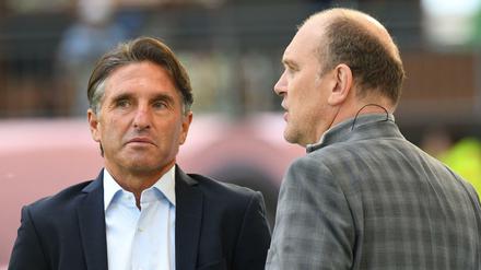 Keine besten Freunde: Wolfsburgs Trainer Bruno Labbadia (l.) und Geschäftsführer Sport Jörg Schmadtke.