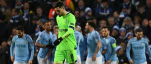 Niedergeschlagen. Suat Serdar und der FC Schalke 04 hatten keine Chance bei Manchester City.