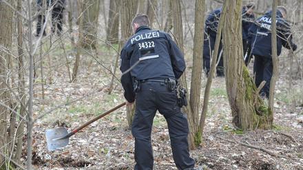 Die Polizei setzt ihre Suche nach der vermissten Rebecca im brandenburgischen Kummersdorf fort.