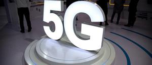 Ein 5G-Logo bei einer Messe in Peking. In Reaktion auf Chinas Machtstreben will die EU-Kommission die europäischen Interessen stärken.