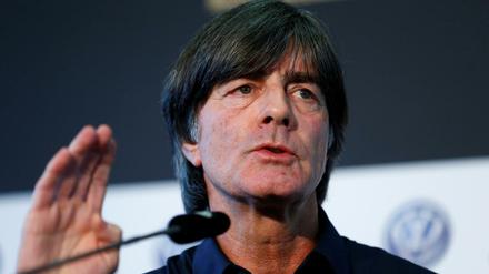 So wird es gemacht: Bundestrainer Joachim Löw erklärt seine Zukunftspläne.