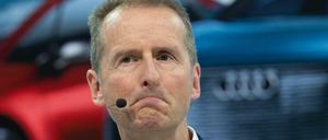 VW-Chef Herbert Diess: Der Betrugsskandal seiner Vorgänger verfolgt ihn weiter.