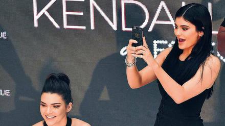 Sie sind Idole, bloß wieso? Die Jenner-Schwestern.
