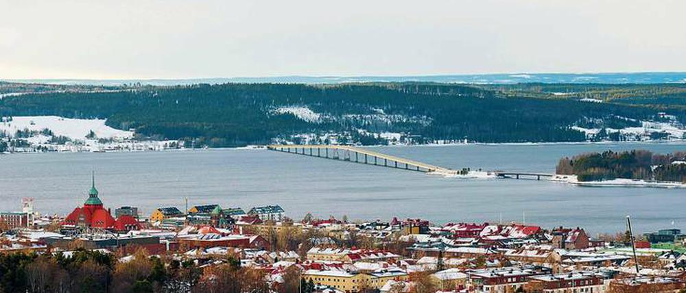 Lauert hier Gefahr? Das Monster im Storsjön-See ist seit Jahrhunderten Legendenstoff in Östersund.