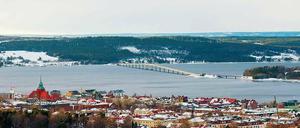 Lauert hier Gefahr? Das Monster im Storsjön-See ist seit Jahrhunderten Legendenstoff in Östersund. 