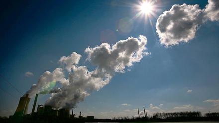 Versprochen - gebrochen: Deutschland verfehlt seine Klimaschutzzusagen. Das belastet erstmals den Bundeshaushalt. 