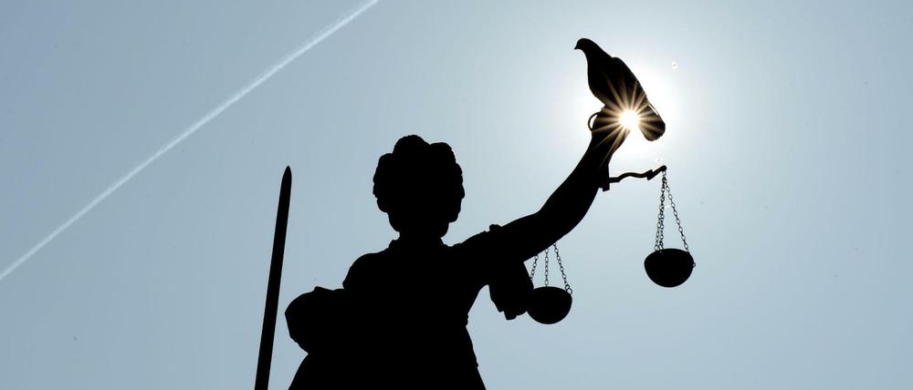 Im Februar erkannte der Bundesfinanzhof dem Netzwerk Attac die Gemeinnützigkeit ab. Andere Nichtregierungsorganisationen befürchten, ein ähnliches Schicksal zu erleiden. 