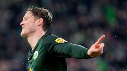 Torjäger, der Tore schießt. Wolfsburgs Wout Weghorst bejubelt das 4:1 gegen Fortuna Düsseldorf.