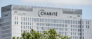 Das Bettenhaus der Charité an der Luisenstraße in Berlin-Mitte.
