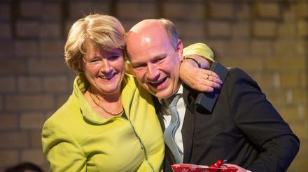Ausgestellte Harmonie: CDU-Landeschefin Monika Grütters und ihr Kontrahent Kai Wegner