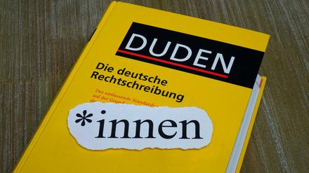 Das Gendersternchen sorgt für Furore. Wie halten es Verlage mit dem Gendern von Sprache?