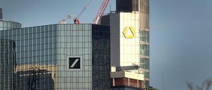 Die Türme der Deutschen Bank und der Commerzbank aufgenommen in Frankfurt am Main.