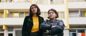 Die Journalistinnen und Autorinnen Fatma Aydemir (links) und Hengameh Yaghoobifarah