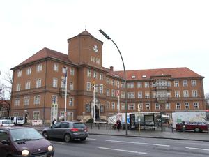 Das Rathaus Lankwitz in der Leonorenstraße. (Archivbild)