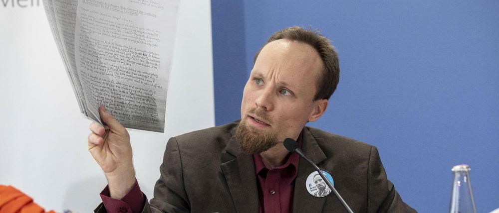 Billy Six bei der Pressekonferenz zu seiner Freilassung.