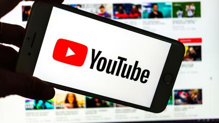 Im Internet steigerten sich die Kontrahenten in die Wut hinein.