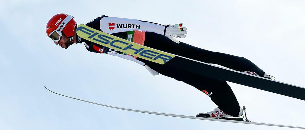 So seh'n Flieger aus. Markus Eisenbichler auf der Jagd nach Weiten.