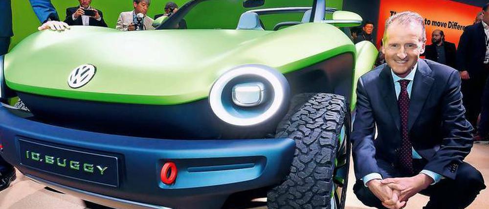 Ambitioniert. VW-Chef Herbert Diess will die Elektro-Mobiliät schneller vorantreiben. Die Wettbewerber sehen das kritisch. Bisher galt im Verband die Devise: Technologieoffenheit.