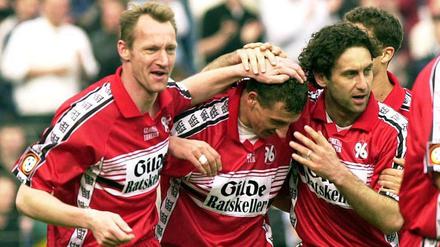 Einst Fußballgott, bald Aufsichtsrat? Carsten Linke (l.) stellt sich den Mitgliedern von Hannover 96 zur Wahl.