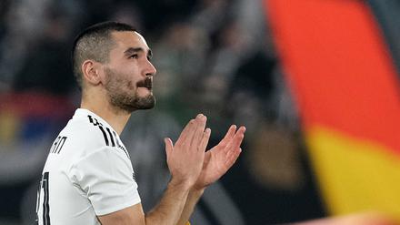 Ilkay Gündogan war am Mittwoch Kapitän der deutschen Mannschaft, soll auf der Tribüne aber rassistisch beleidigt worden sein.