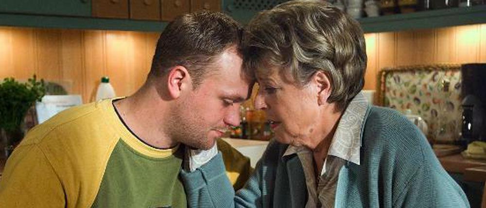 In Sorge um die "Lindenstraße". Die Darsteller von Helga (Marie-Luise Marjan) und Klaus (Moritz A. Sachs). 