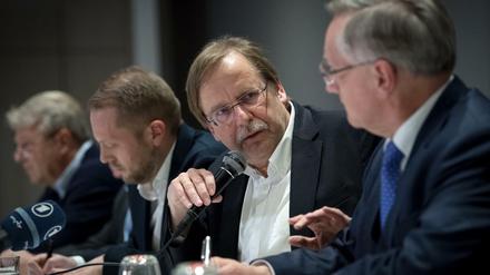 Hergehört: Zur Aufstiegsreform der Regionalligen gibt es laut DFB-Vizepräsident Rainer Koch "sehr intensive Diskussionen".