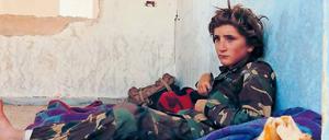 Um die Kindheit betrogen. Einer der acht Söhne des Salafisten Abu Osama, der an der syrisch-türkischen Grenze den „Heiligen Krieg“ unterstützt.